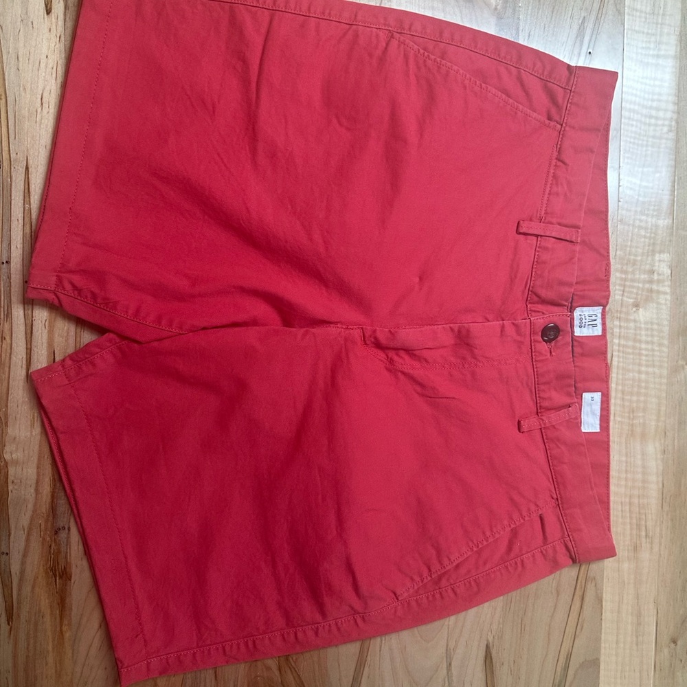 GAP Men's Coral/ reddish orange Flat Front Cotton Shorts